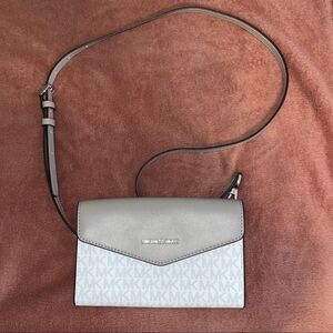 Micheal Kors gray crossbody bag